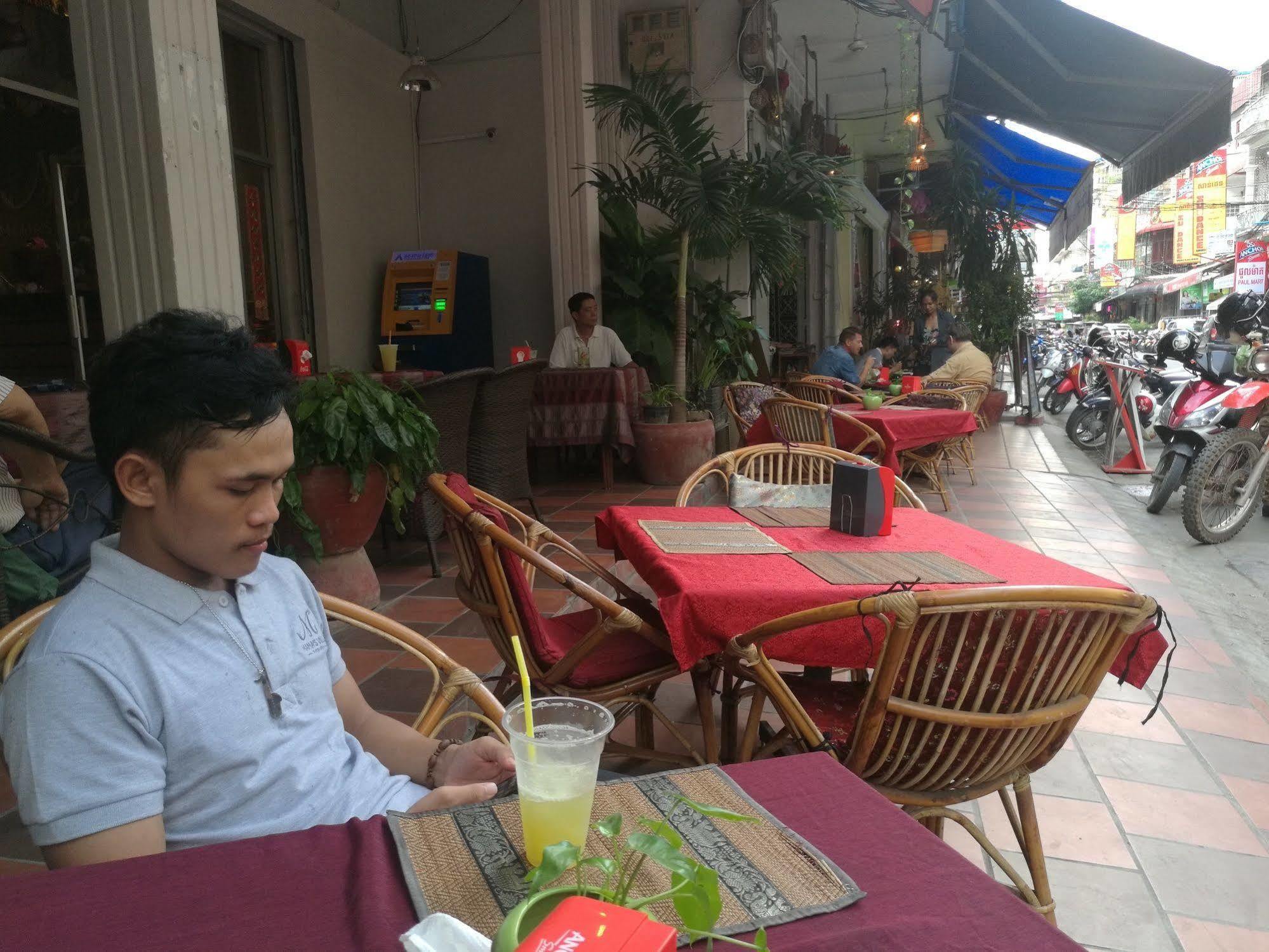 Mama'S Villa Phnom Penh Zewnętrze zdjęcie